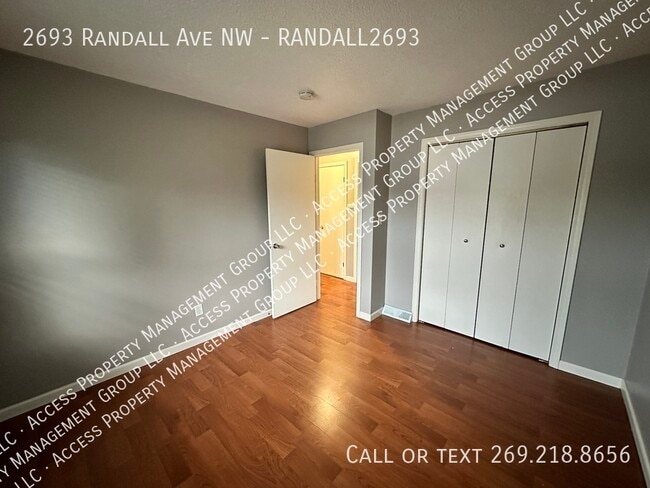 Building Photo - 2693 Randall Ave NW