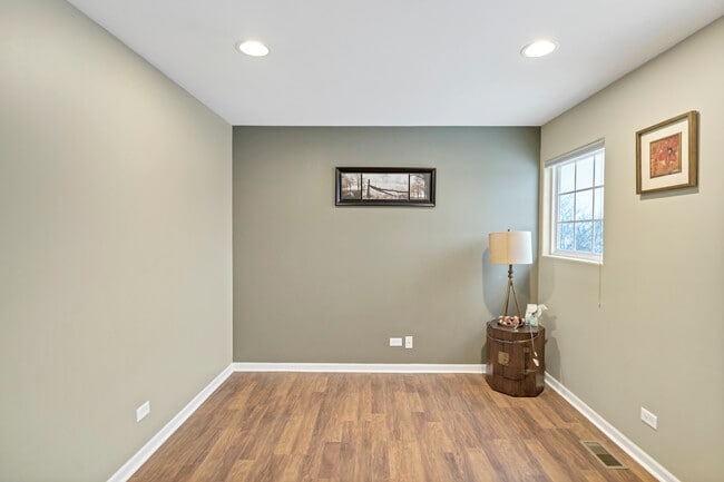 Building Photo - 426 Kingfisher Rd