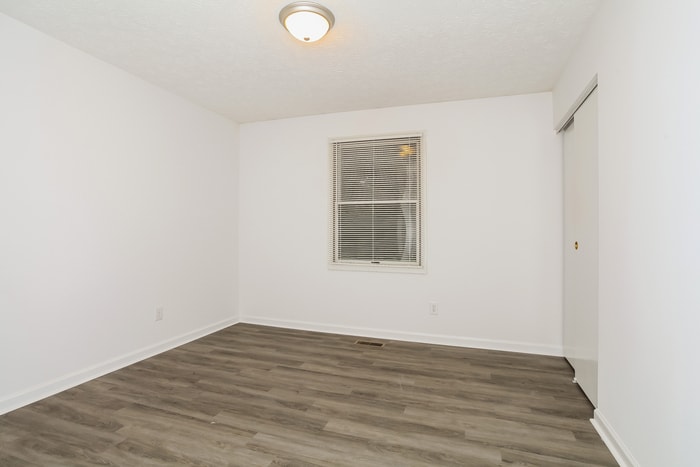 Building Photo - 273 Lindy Ave