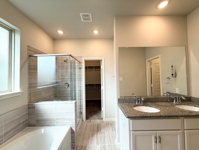 Building Photo - 2731 Glenfield Manor Ln
