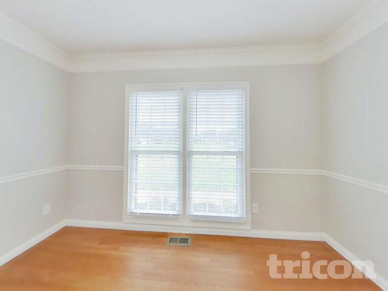 Building Photo - 107 Cross Creek Ln