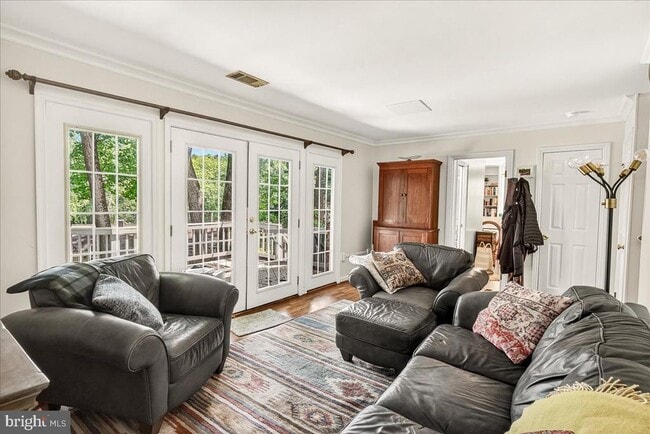 Building Photo - 4009 Simms Dr