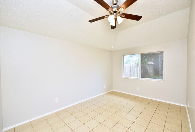 Building Photo - 1814 Brickarbor Dr