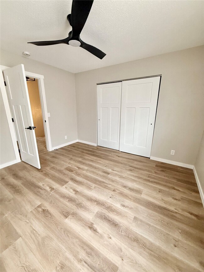 Building Photo - 132 Clinton Hill Dr