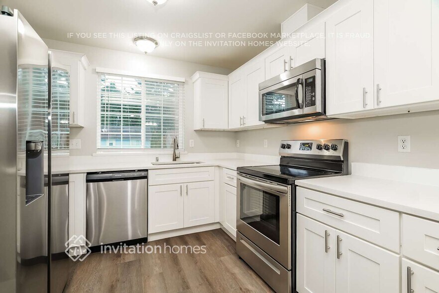 Building Photo - 4820 50th Ave SE