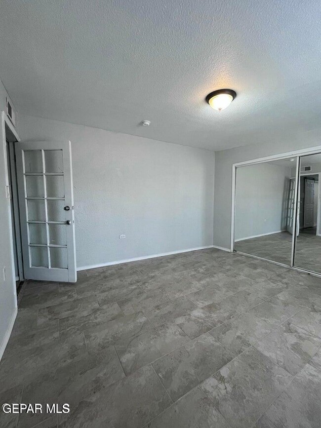 Building Photo - 10216 Celedon Cir