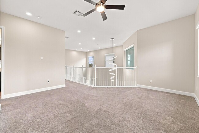 Building Photo - 5608 Macoon Wy