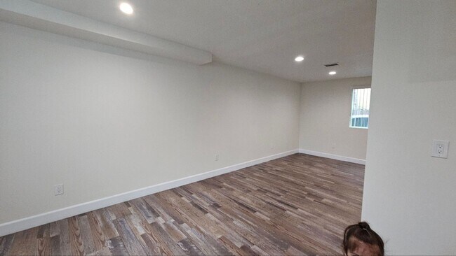 Building Photo - 23(1456,1458)