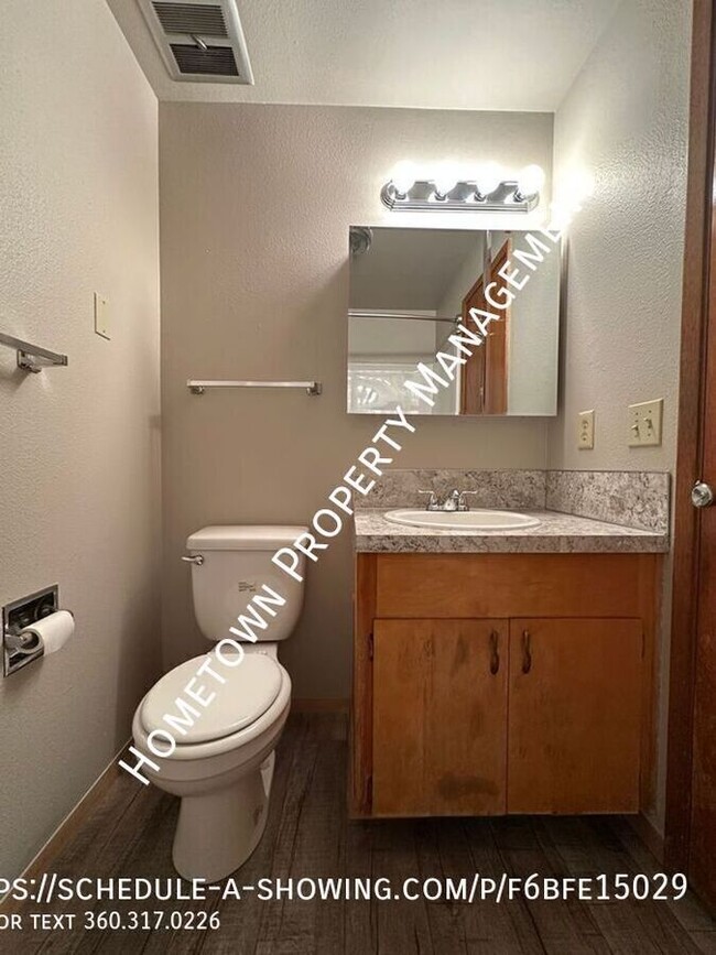 Building Photo - Remodeled 3 bedroom 1.5 bath Rambler in Tu...