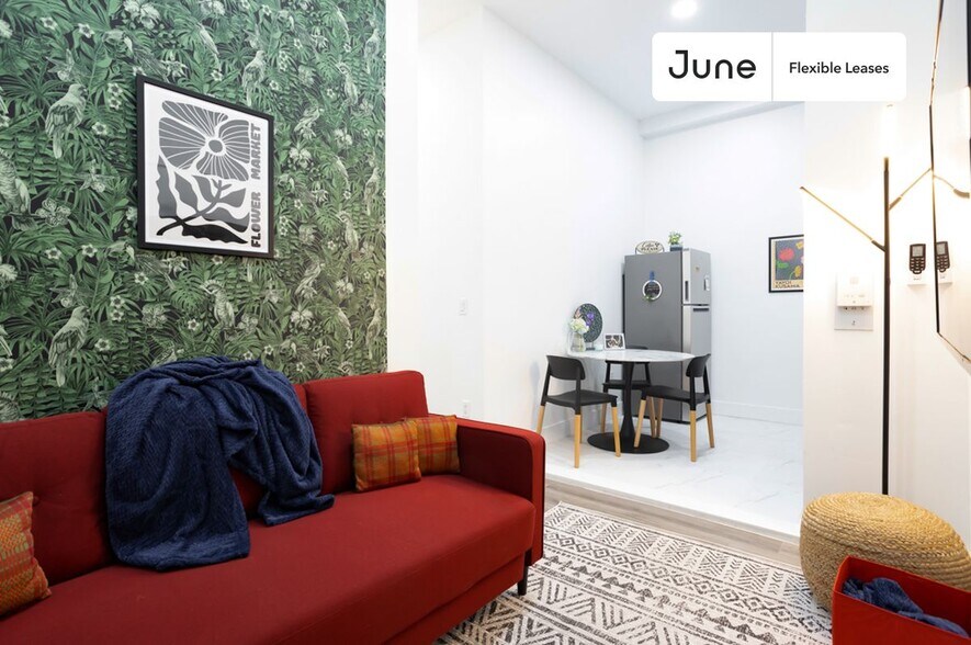 Building Photo - Welcoming ROOM at The Park Avenue House