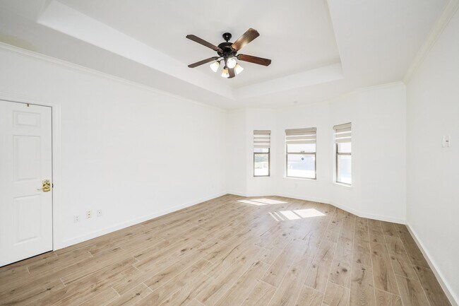 Building Photo - 115 Coahuila Loop