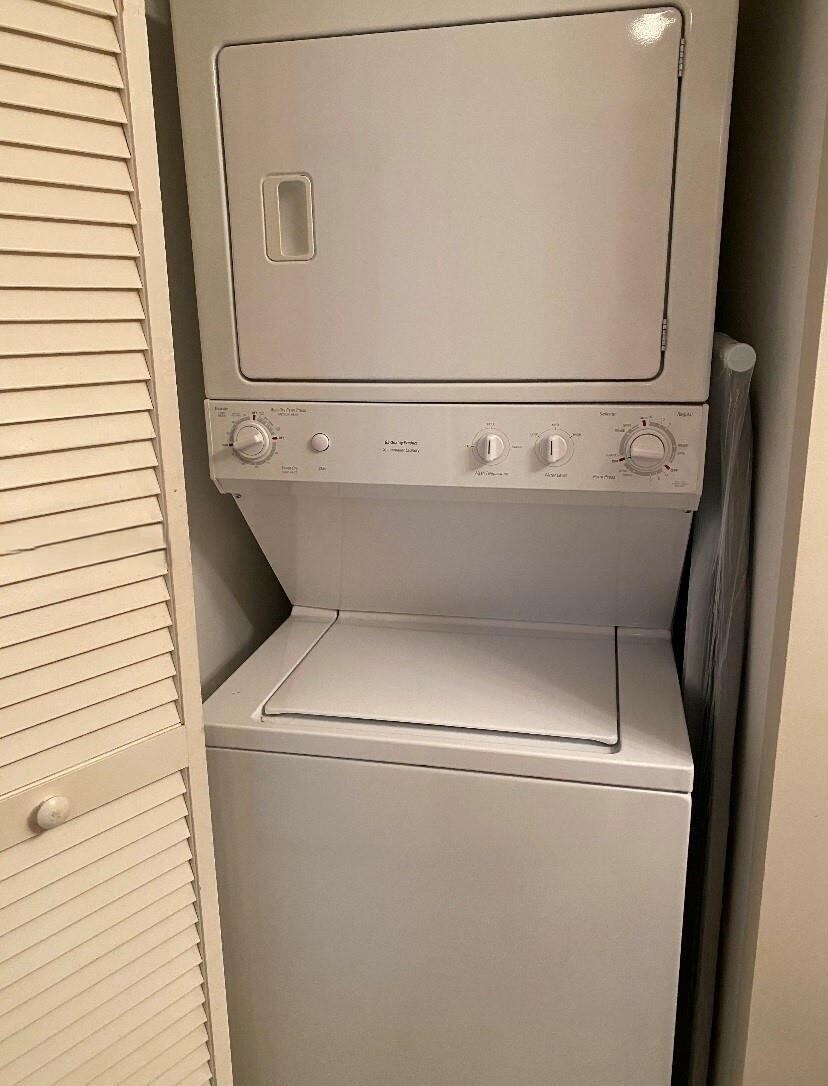 Building Photo - 79 SW 12th St