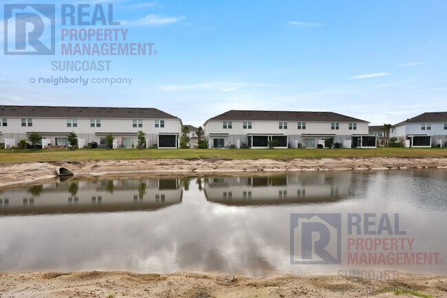 Building Photo - 8937 Daybreak St