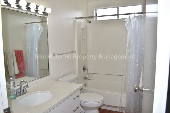 Building Photo - Waikele 4 bedroom, 3 bath home w/ enclosed garage