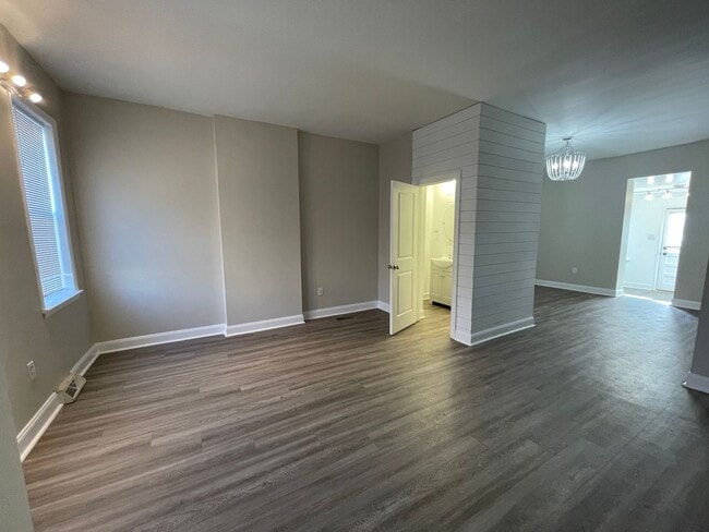 Building Photo - 4 Bedroom 1.5 Bath, Renovated House in Pottstown