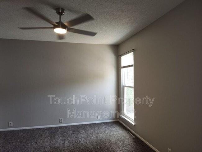 Building Photo - 7001 Stonington Ln