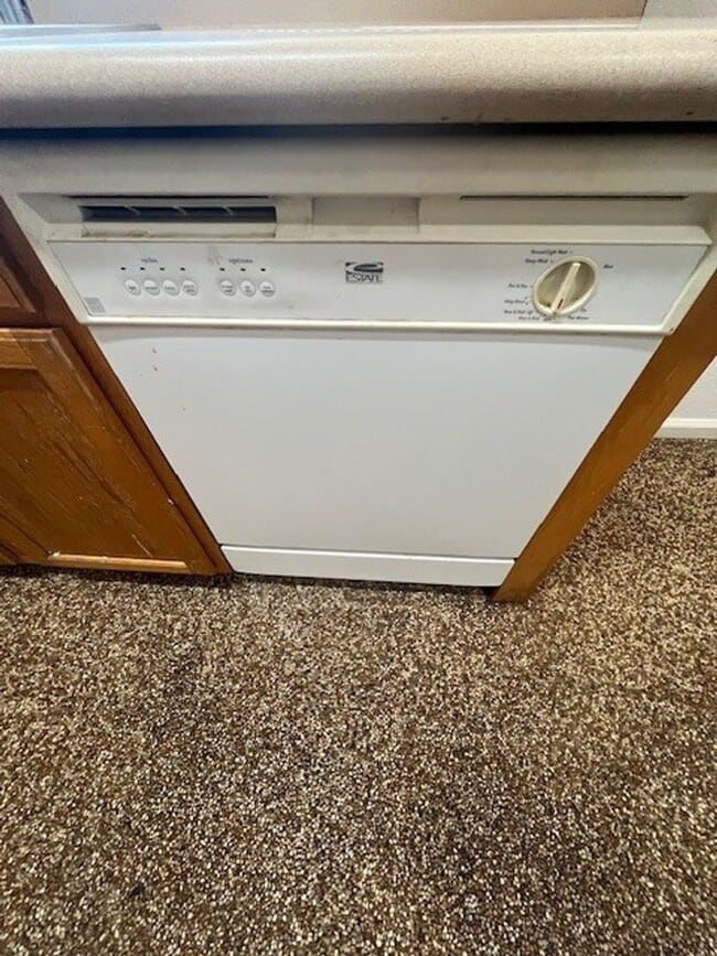 Building Photo - 3001 - 3007 S. Sallee Ct.