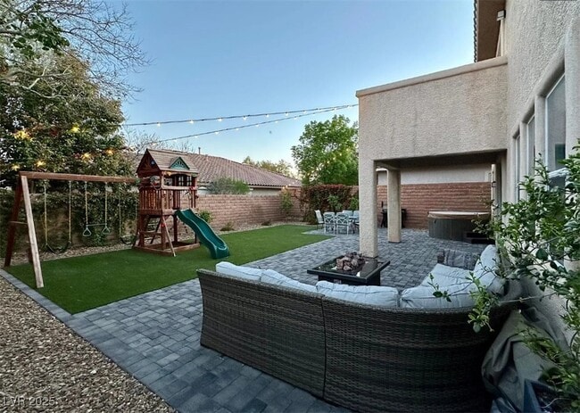 Building Photo - 11057 Village Ridge Ln