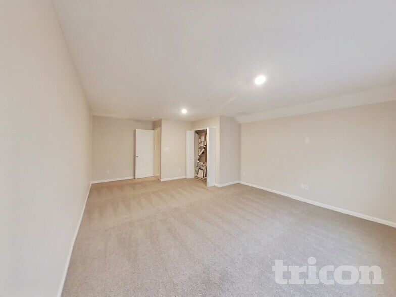 Building Photo - 12105 Fall Ct