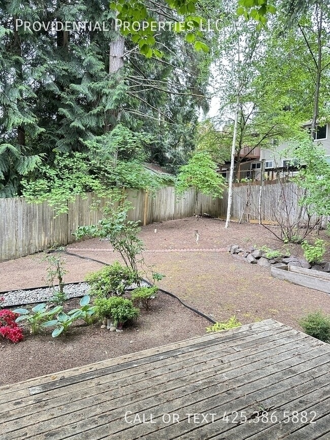 Building Photo - 3309 173rd Pl NE