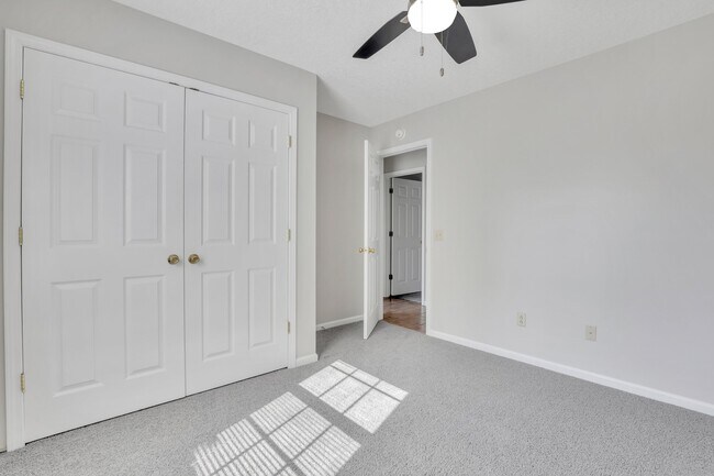 Building Photo - 22 Webb Ct NE