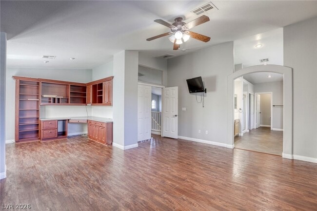 Building Photo - 756 Ezzat St