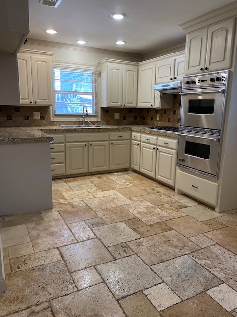 Kitchen - 1604 Bangor Ave