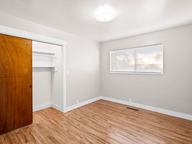 Building Photo - Beautiful home for rent!