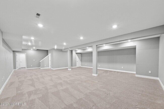 Building Photo - 1003 Navigator Ave