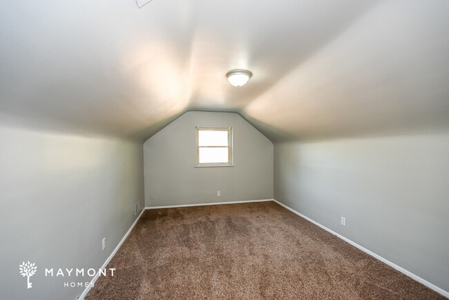 Building Photo - 9238 Orangewood Dr