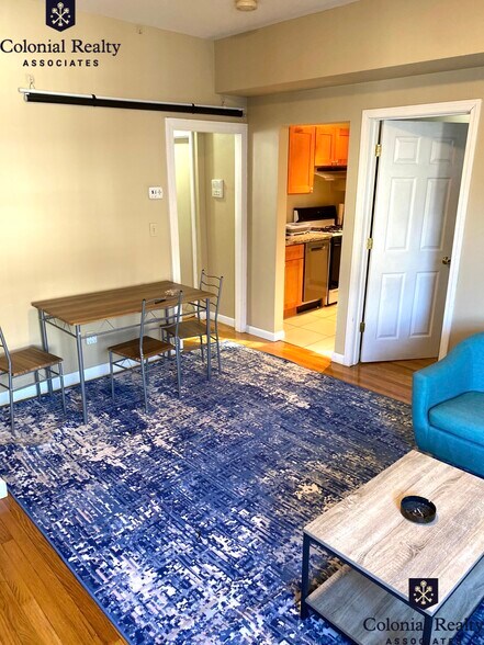 Building Photo - 17 Highgate St