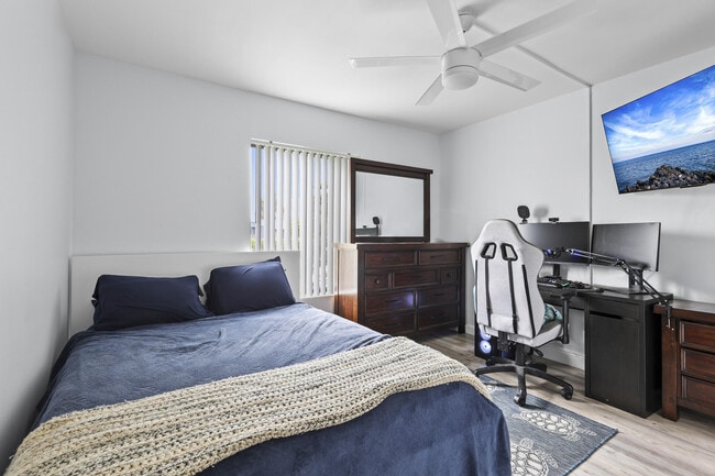 Building Photo - 629 Sea Pine Way