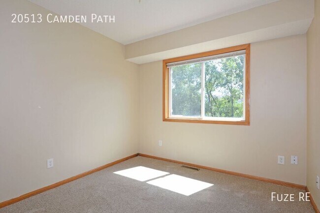 Building Photo - 20513 Camden Path