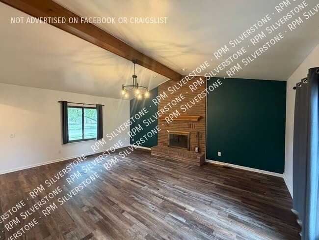 Building Photo - 25965 Rose St