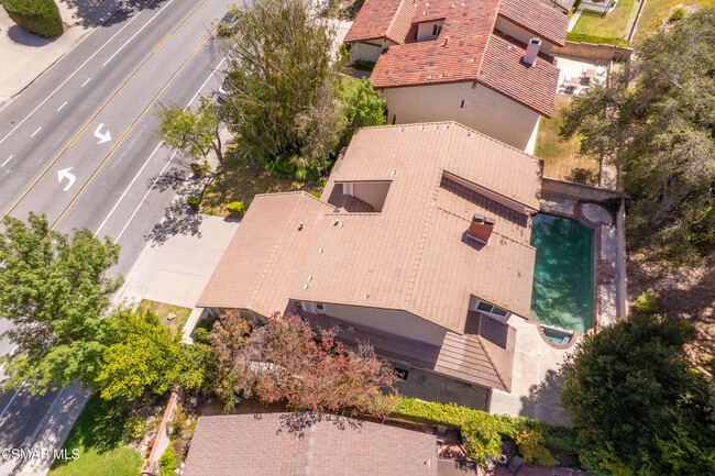 Building Photo - 681 Triunfo Canyon Rd