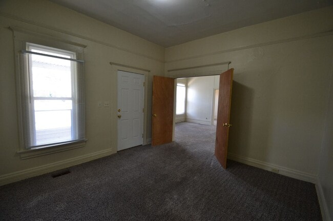 Building Photo - Cute 3 Bedroom 1 Bath Home - MileStone Rea...