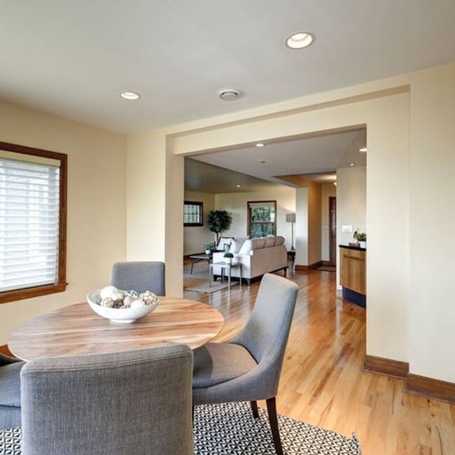 Building Photo - Beautiful 4 Bed, 3.5 Bath Rental home in G...