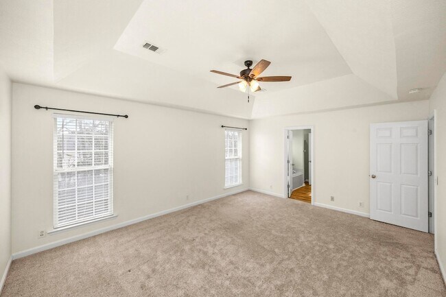 Building Photo - 7028 Sugarplum Rd