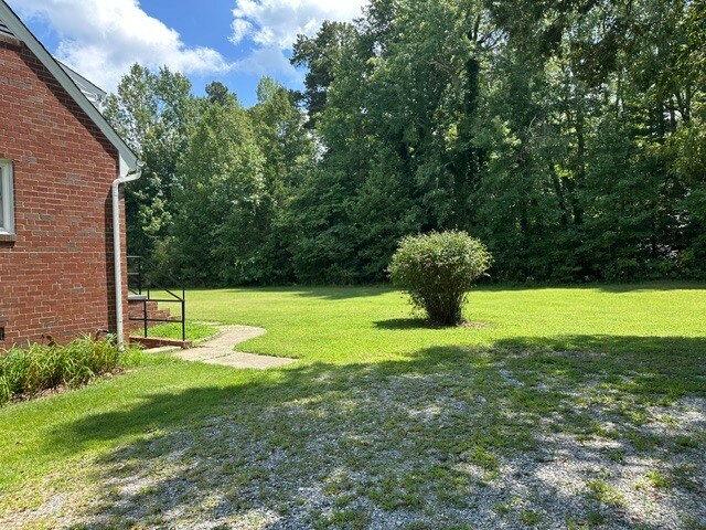 Building Photo - 3289 Old Church Rd