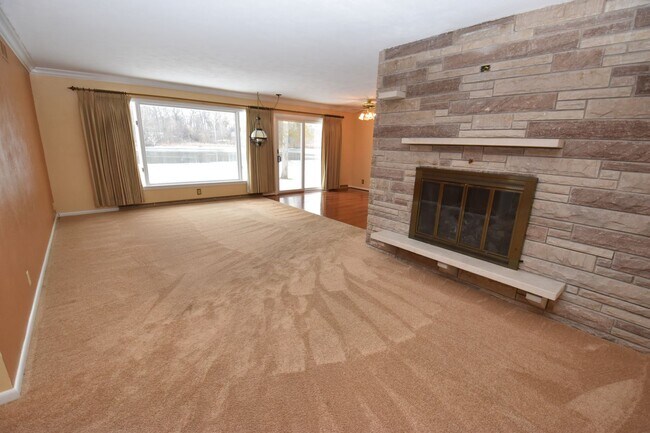 Building Photo - River Front Home in Elkhart IN, lawn care ...