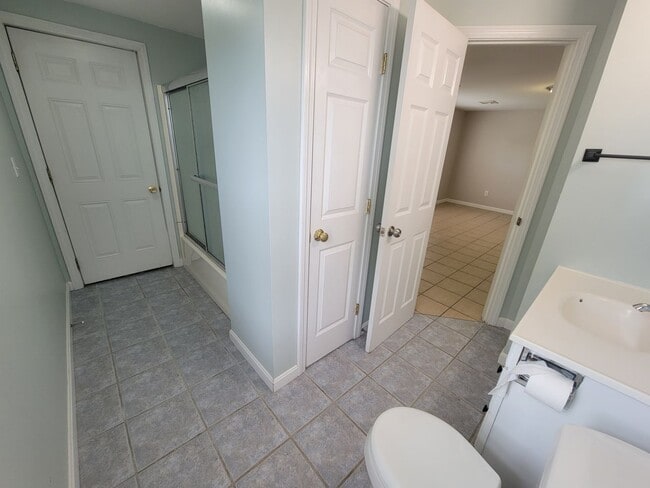 Building Photo - 76 Congress St