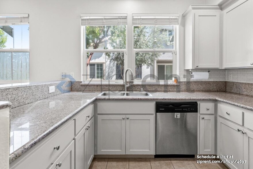 Building Photo - 168 Caroline Ln