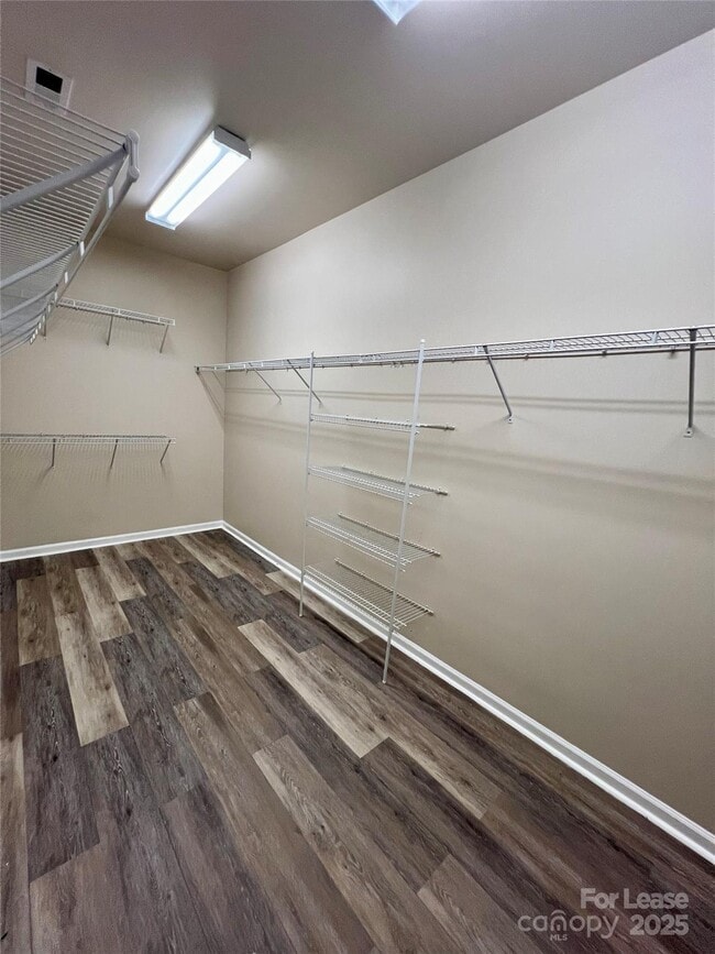 Building Photo - 7001 Mountain Top Ct
