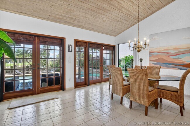 Building Photo - 22519 Esplanada Cir