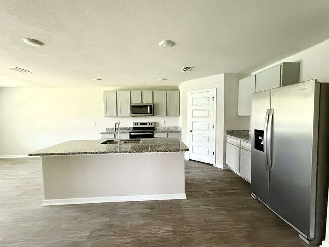 Building Photo - 24629 Alamitos Trace Dr