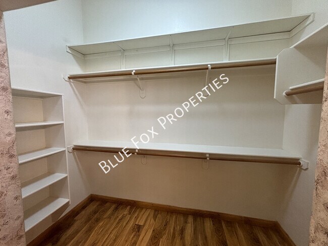 Building Photo - 9511 E Briana Ln