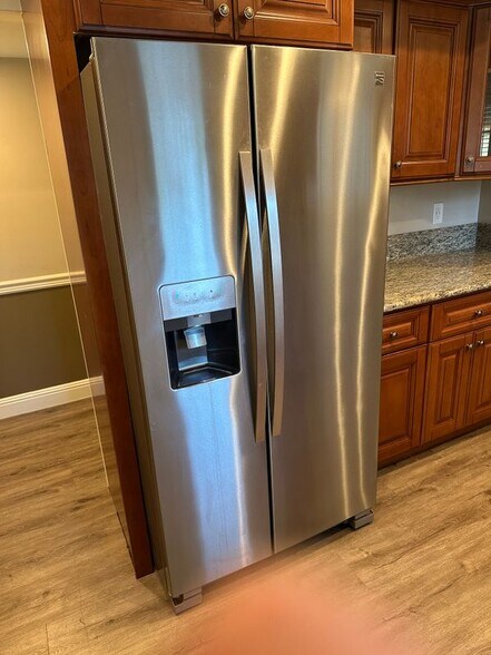 Building Photo - 32 Esperanza Ave