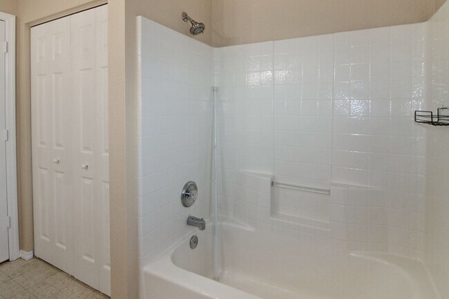 Building Photo - North Port Annual Home for Rent