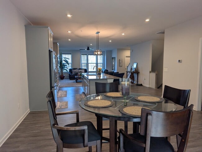 Building Photo - 4627 Wistar Creek Dr