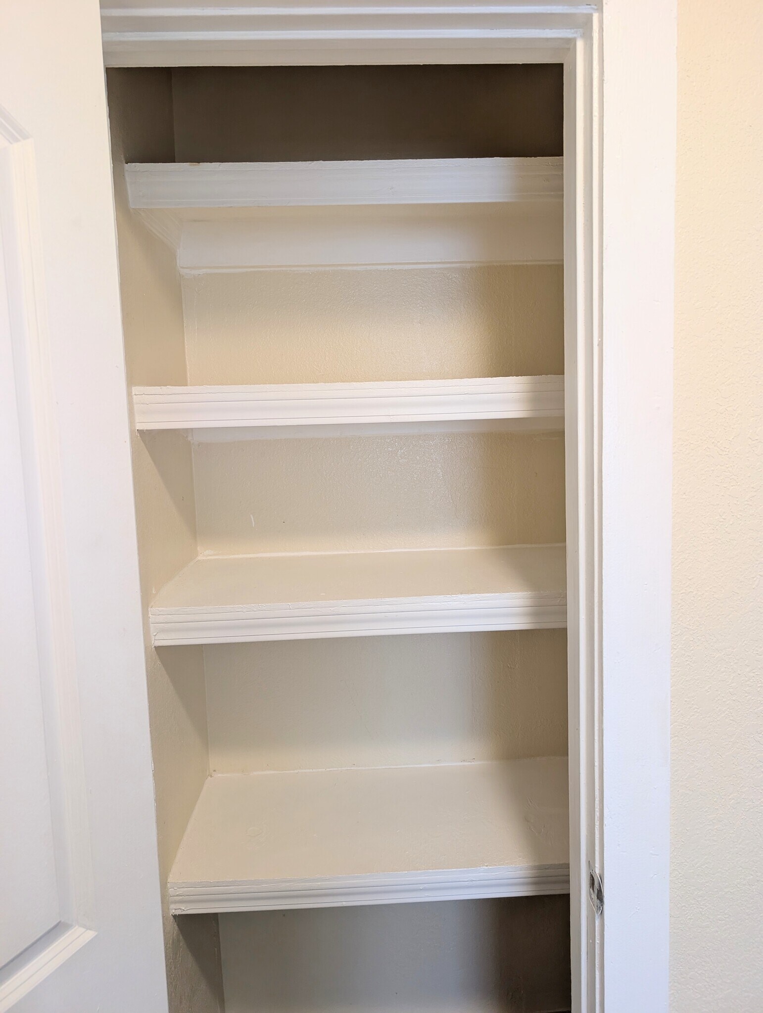 Building Photo - 1826 W Bond St